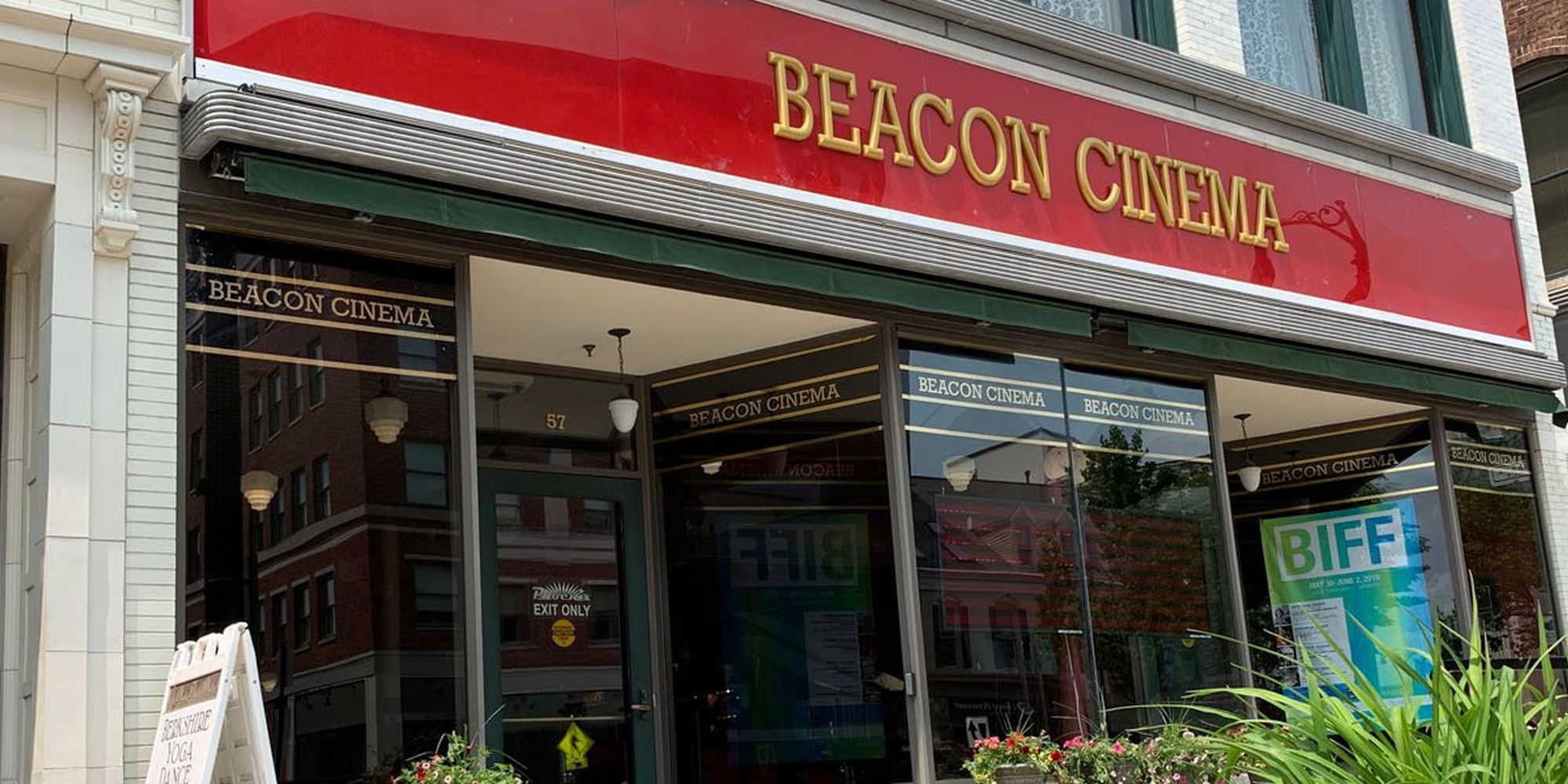 Zeitcaster Phoenix Theatres Beacon Cinema